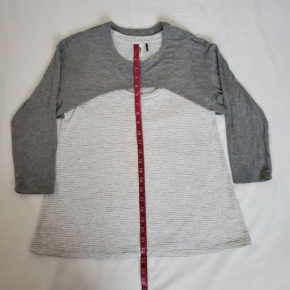 Akemi + Kin By Anthropologie Women's Tank Top Layered Cropped Cardigan Size XS - Picture 11 of 11
